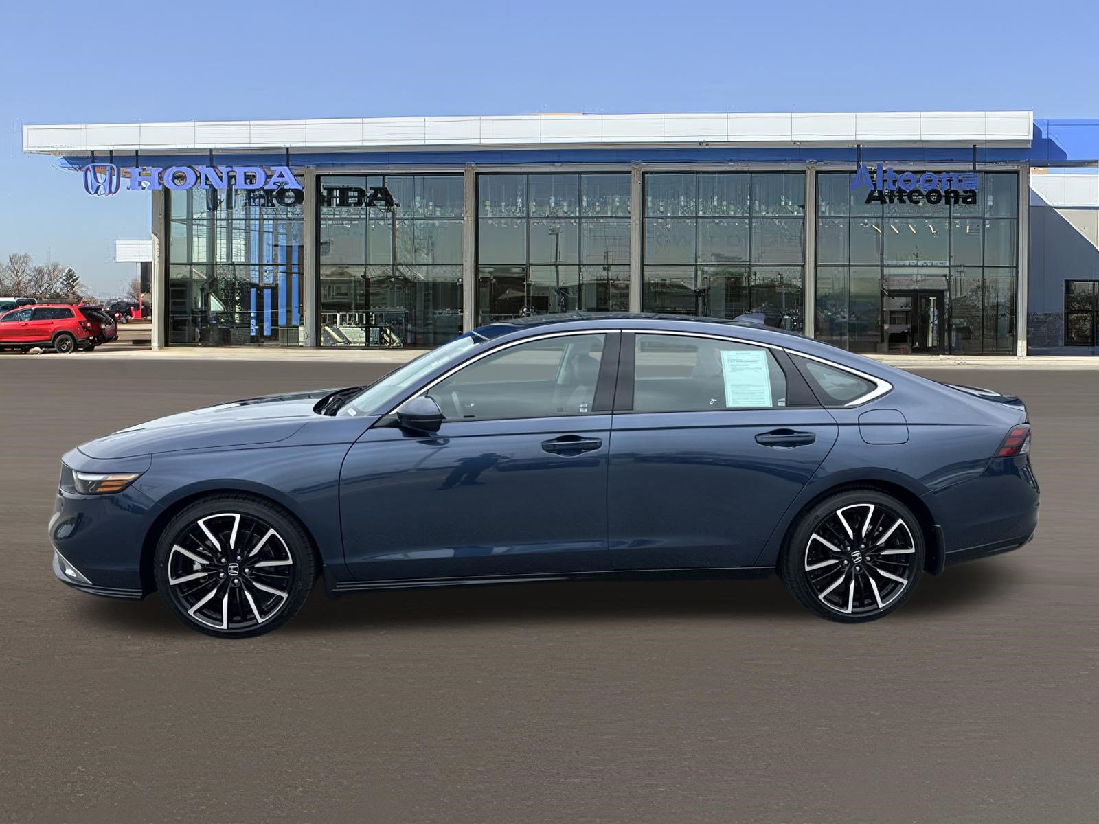 Used 2025 Honda Accord Touring image 2