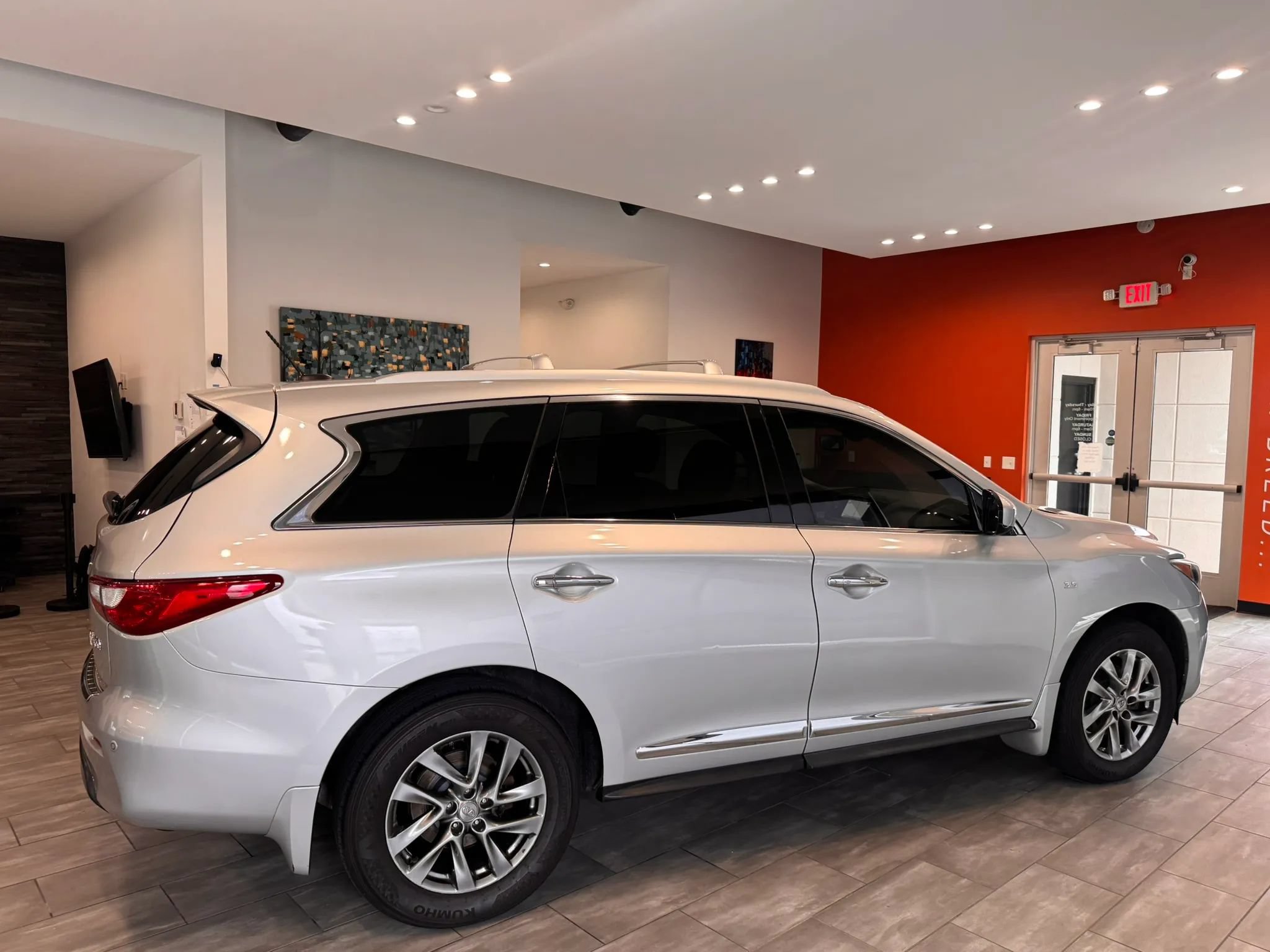 Used 2015 INFINITI QX60 Luxe w/ Premium Plus Package AWD/4WD image 13