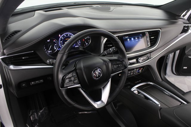 Used 2022 Buick Enclave Avenir w/ Avenir Technology Package image 10