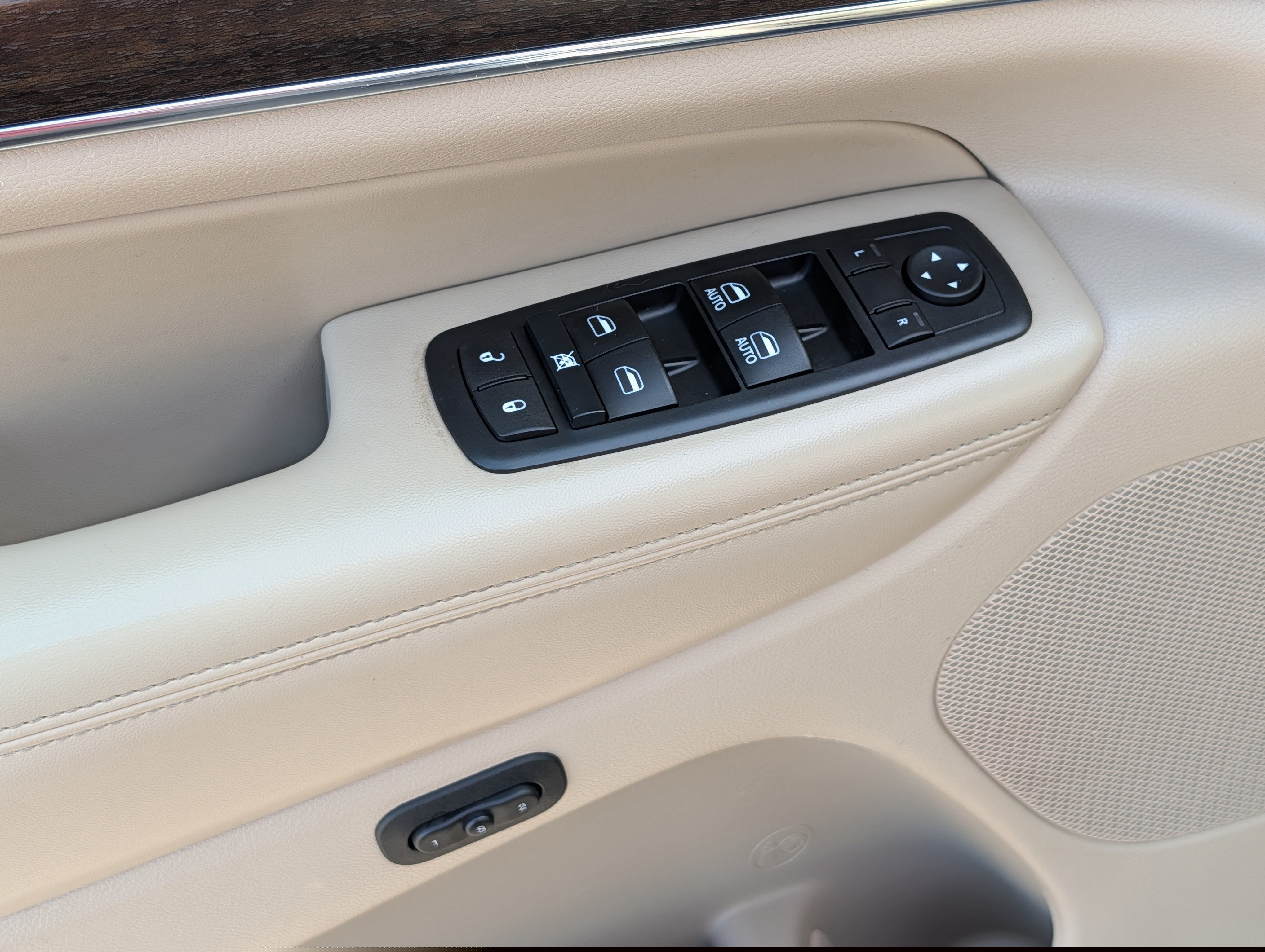 Used 2016 Jeep Grand Cherokee Limited AWD/4WD image 52
