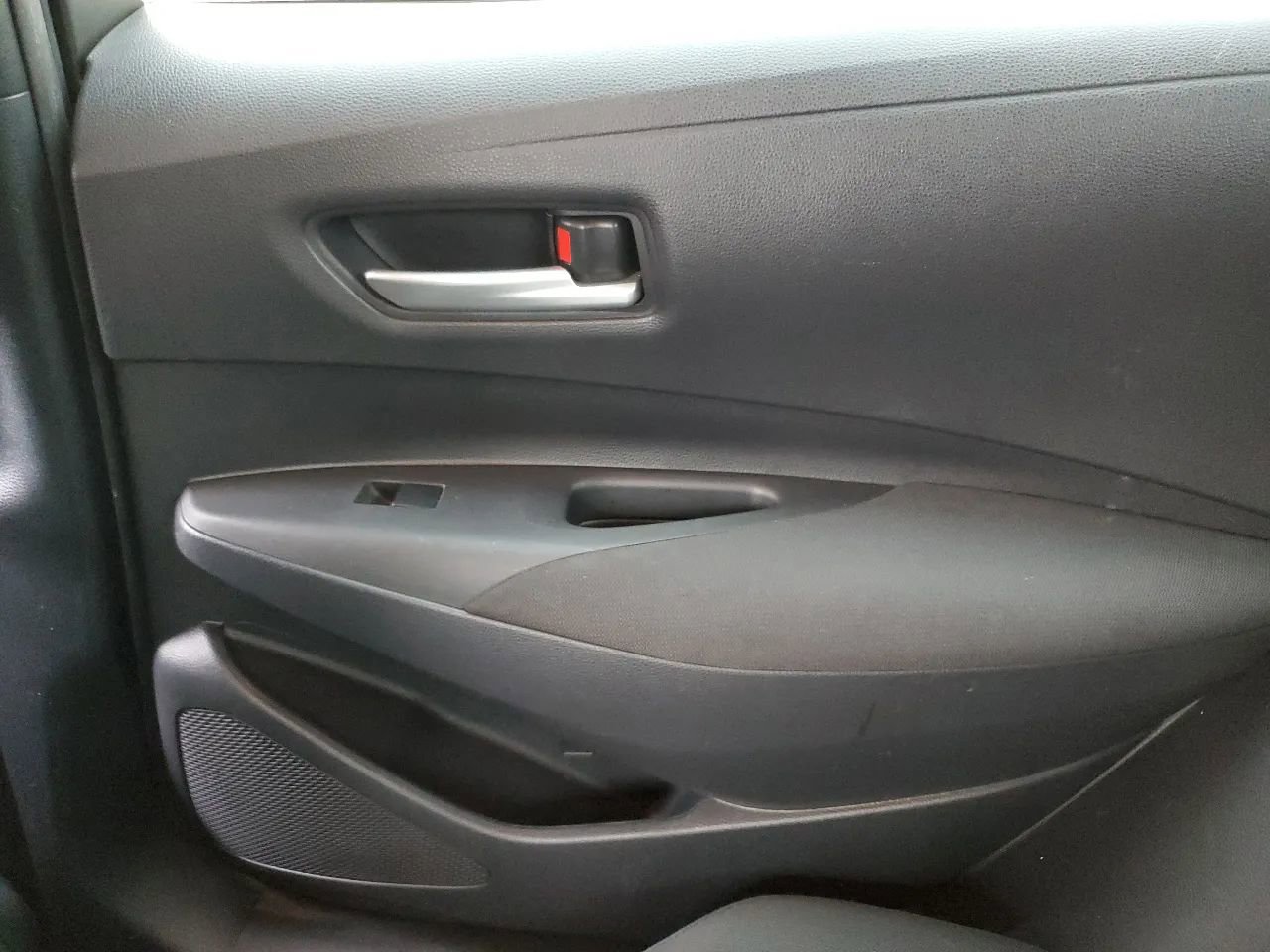 Used 2020 Toyota Corolla LE image 35