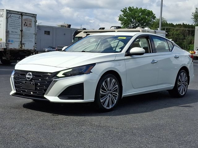Used 2023 Nissan Altima 2.5 SL AWD/4WD image 6