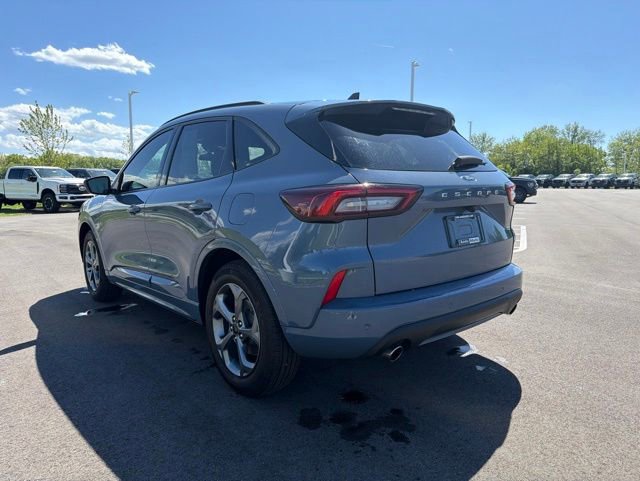 Used 2024 Ford Escape ST-Line w/ Tech Pack #1 FWD image 13