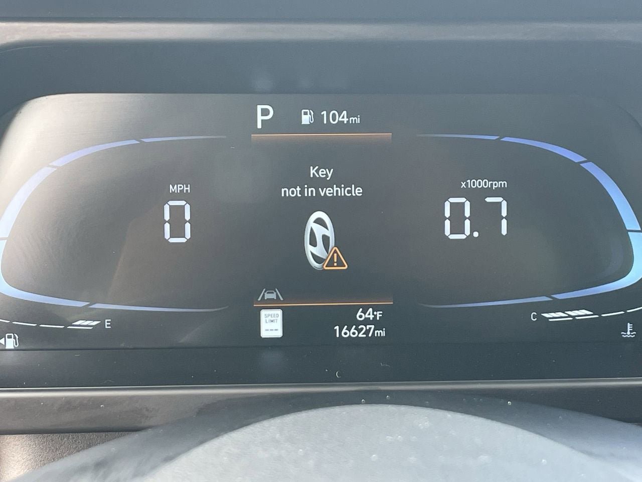Certified 2025 Hyundai Elantra Sport image 29