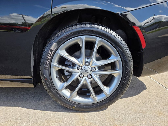 Used 2021 Dodge Charger SXT w/ Plus Group AWD/4WD image 35