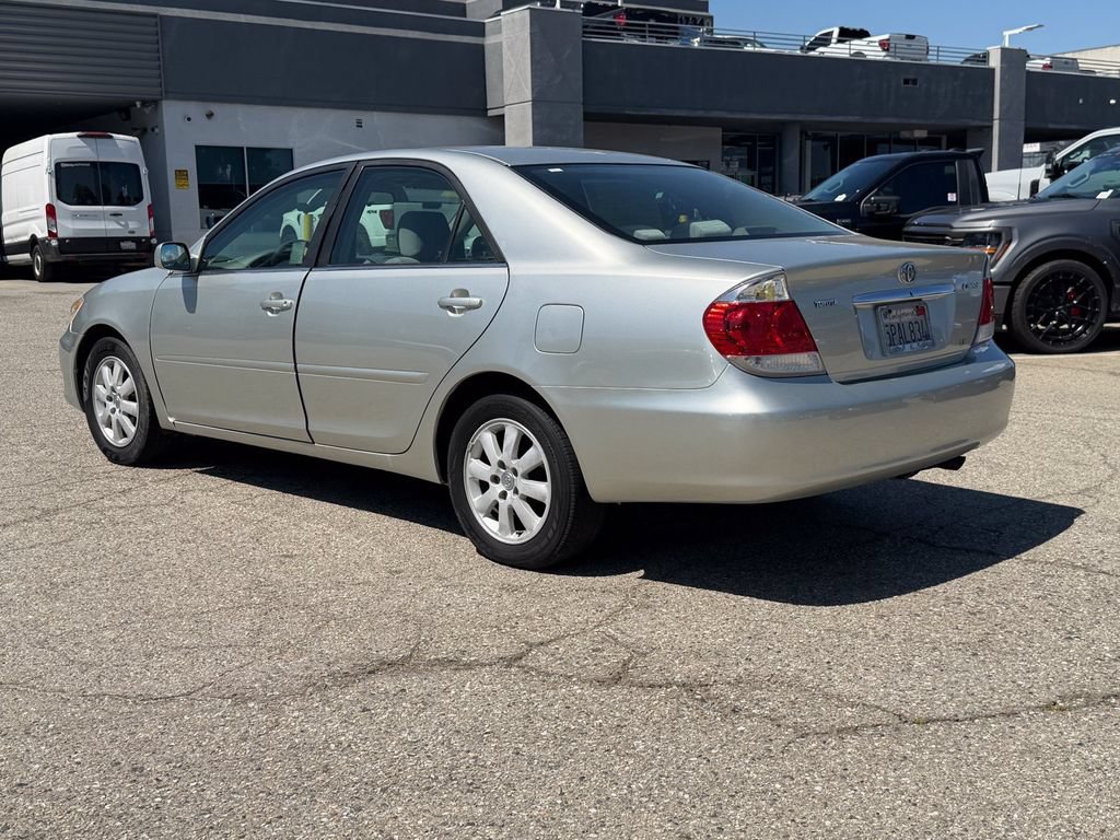 Used 2006 Toyota Camry LE FWD video 4