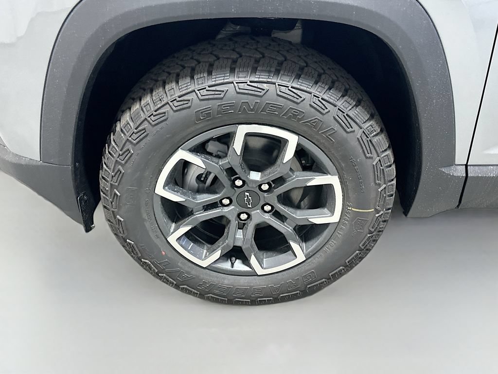 New 2026 Chevrolet Equinox ACTIV FWD image 34