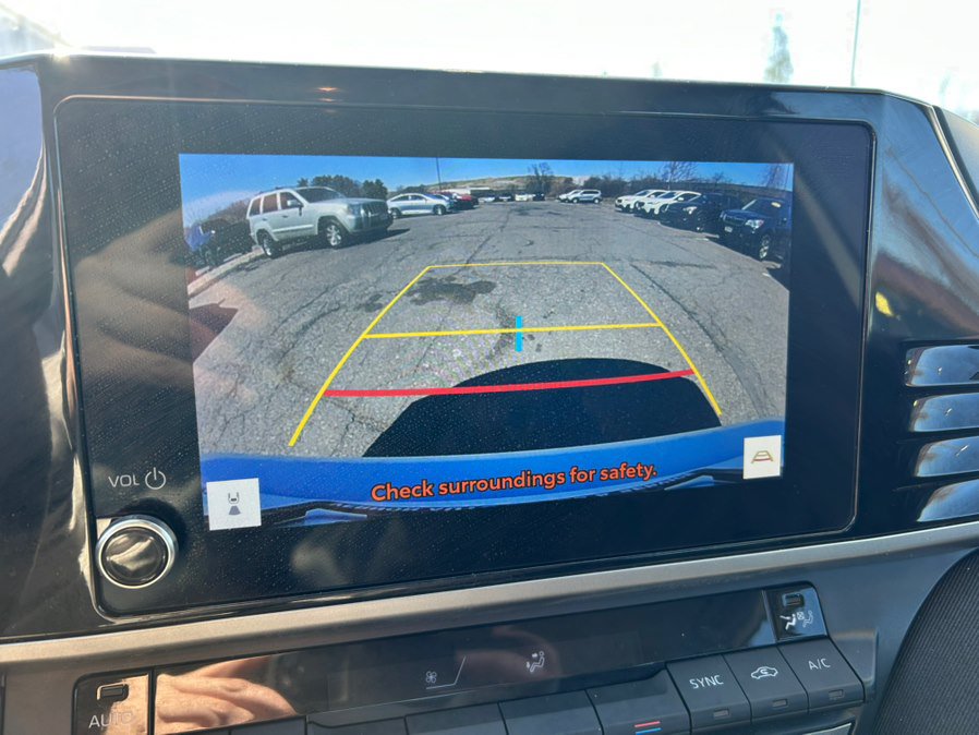 Used 2025 Toyota Camry LE FWD image 21