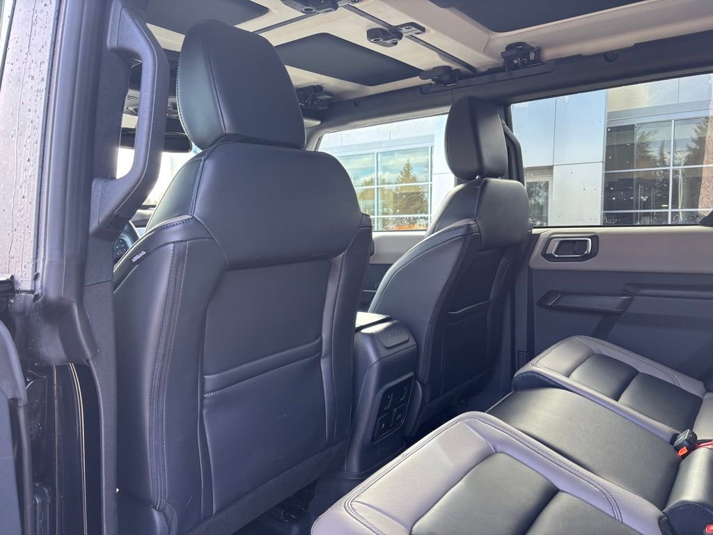 Used 2024 Ford Bronco Wildtrak image 14