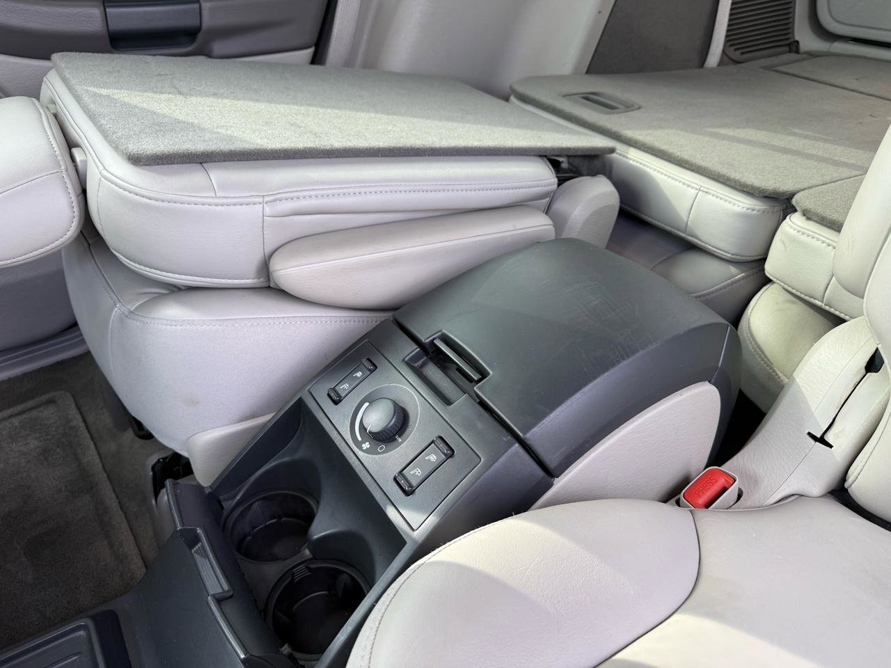 Used 2004 Chrysler Pacifica 2WD image 19