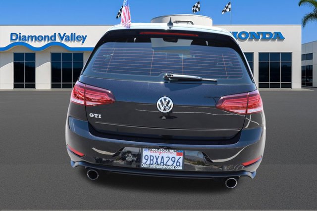 Used 2018 Volkswagen GTI SE FWD image 5