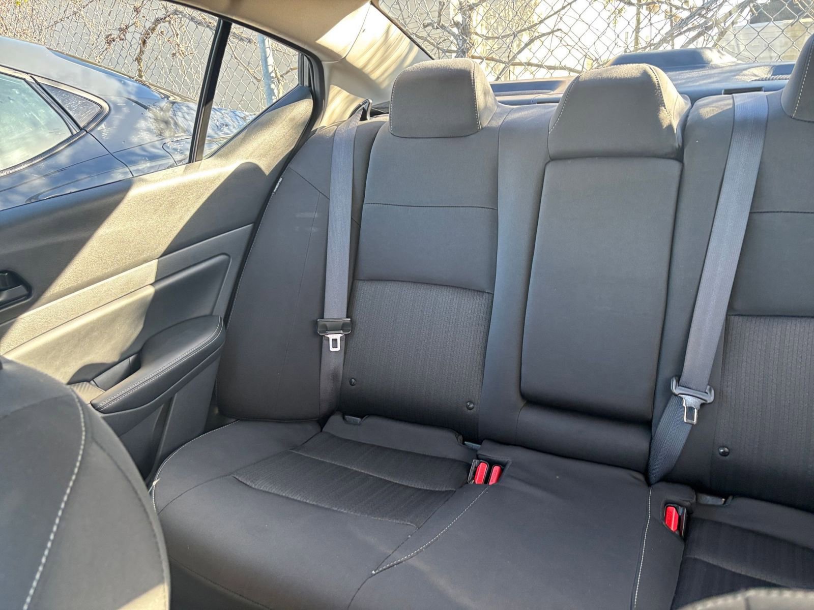 Used 2025 Nissan Altima 2.5 SV FWD image 33