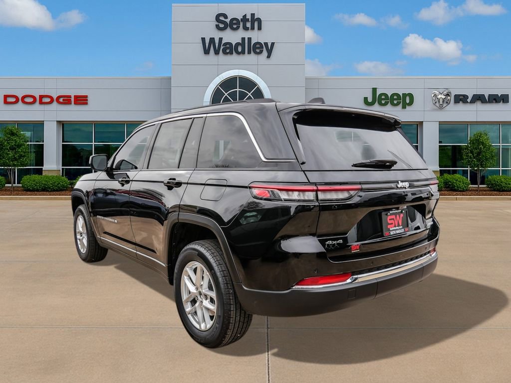 New 2026 Jeep Grand Cherokee Laredo X AWD/4WD image 4