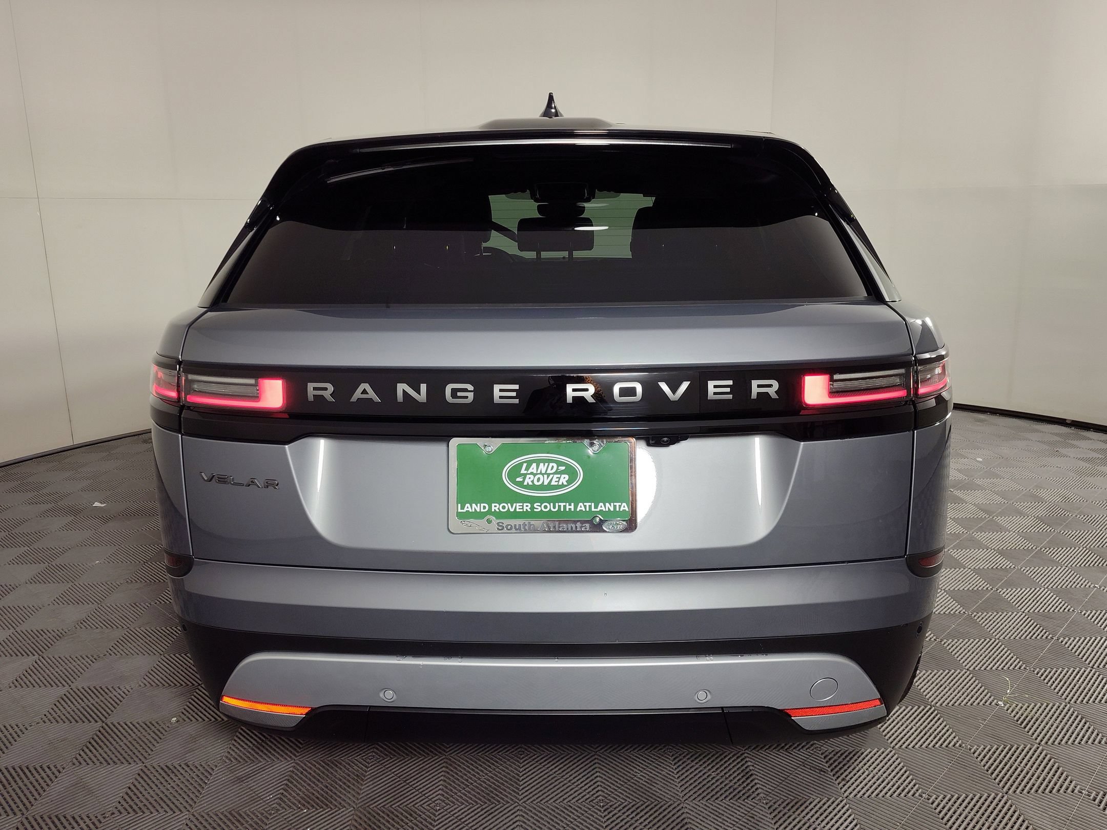 Used 2026 Land Rover Range Rover Velar S AWD/4WD image 8