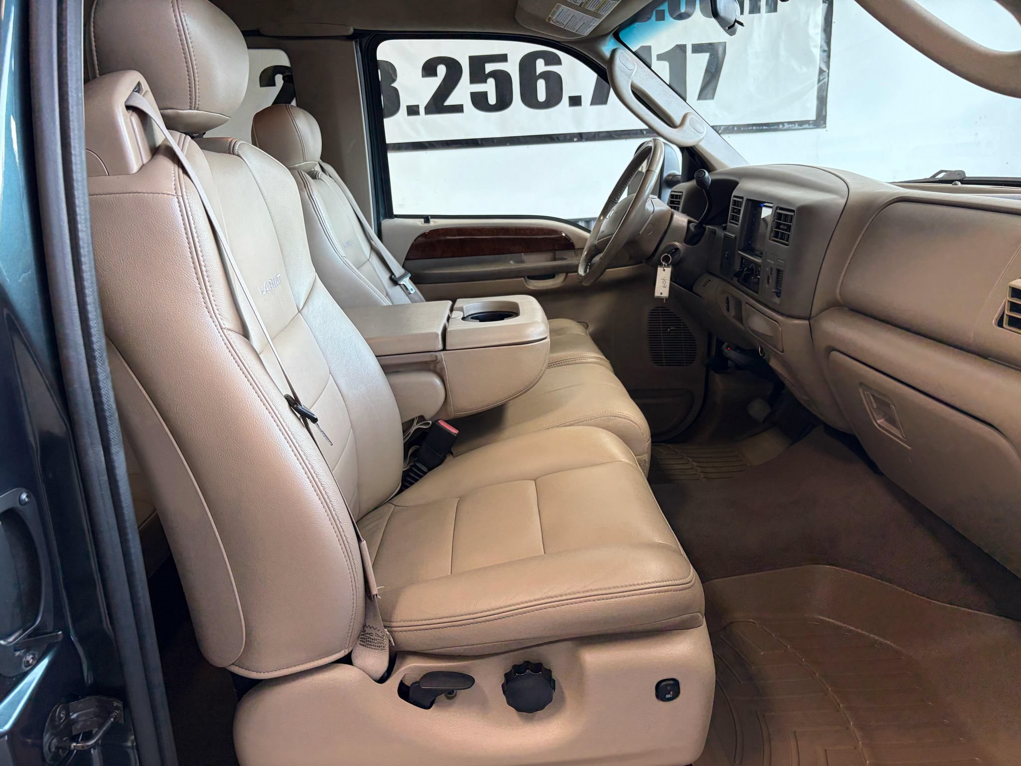 Used 2004 Ford F250 Lariat RWD image 22
