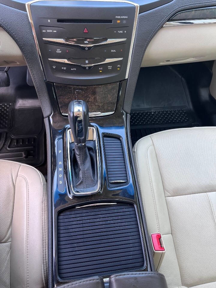 Used 2014 Lincoln MKS AWD w/ Equipment Group 201A image 28