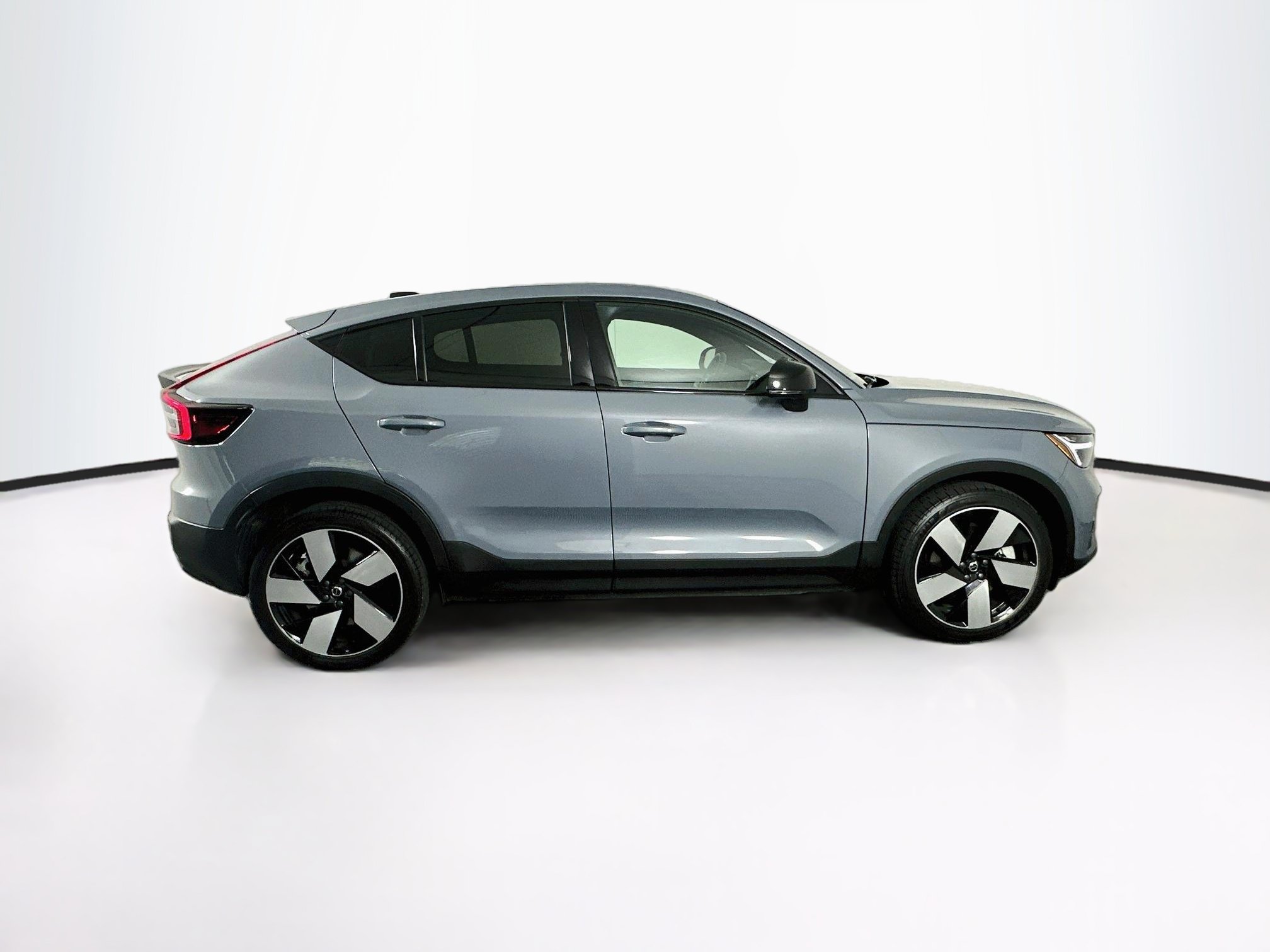 Used 2023 Volvo C40 P8 Recharge Ultimate w/ Protection Package Premier AWD/4WD image 10