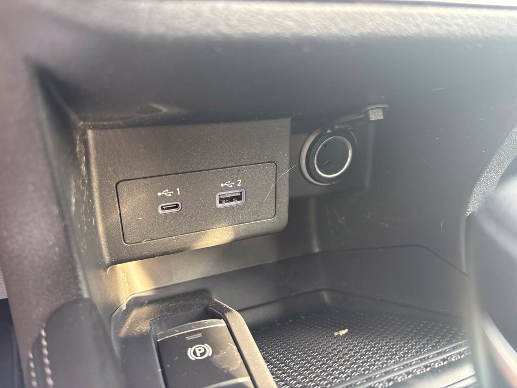 Certified 2024 Nissan Kicks SV FWD image 25