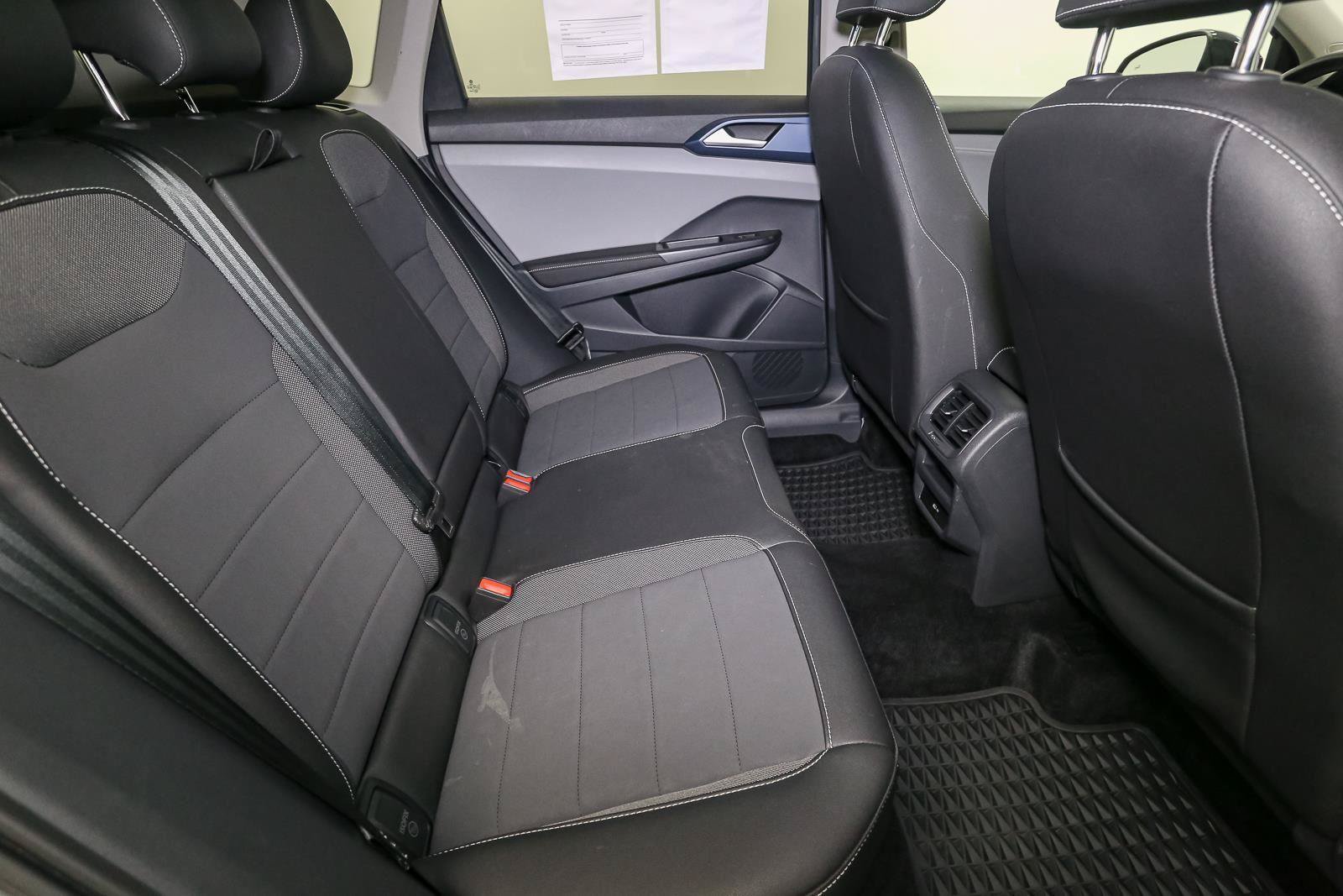 Certified 2024 Volkswagen Taos SE AWD/4WD image 23
