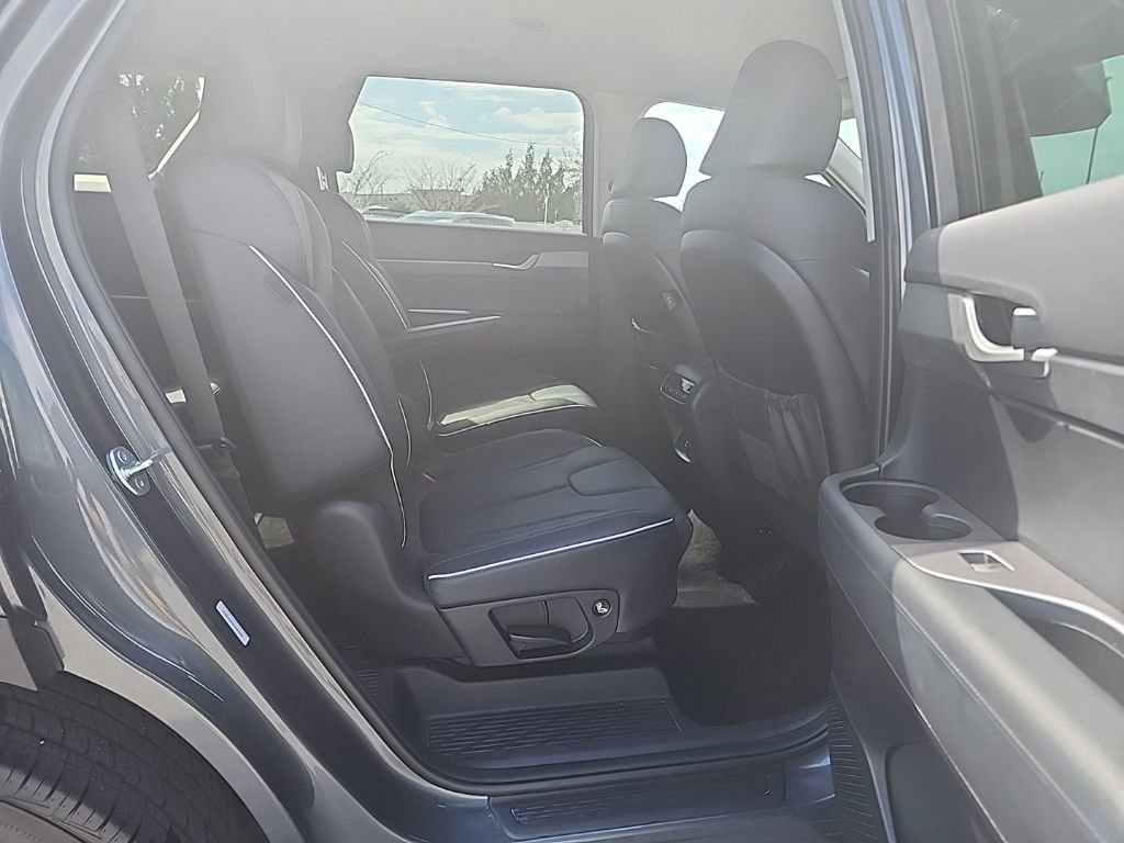 Used 2025 Hyundai Palisade SEL image 13