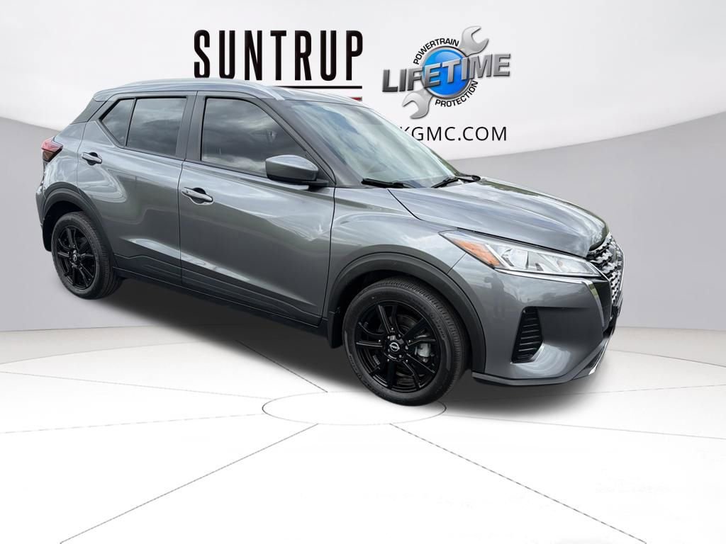 Used 2023 Nissan Kicks SV image 8