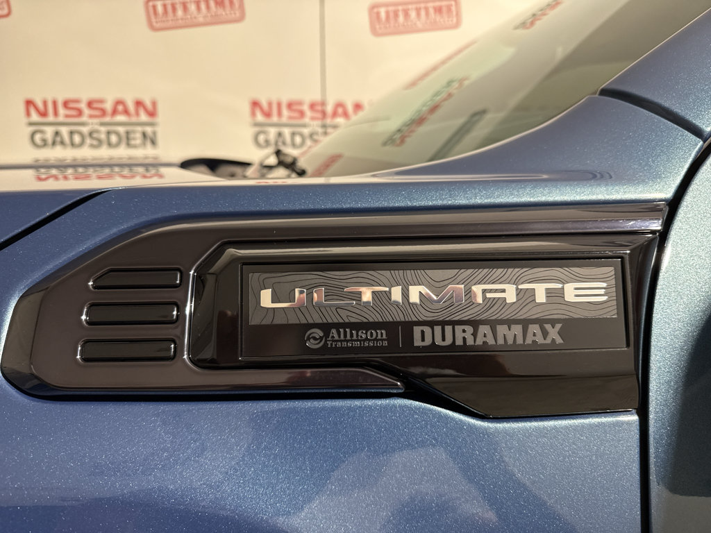 Used 2024 GMC Sierra 2500 Denali Ultimate AWD/4WD image 11