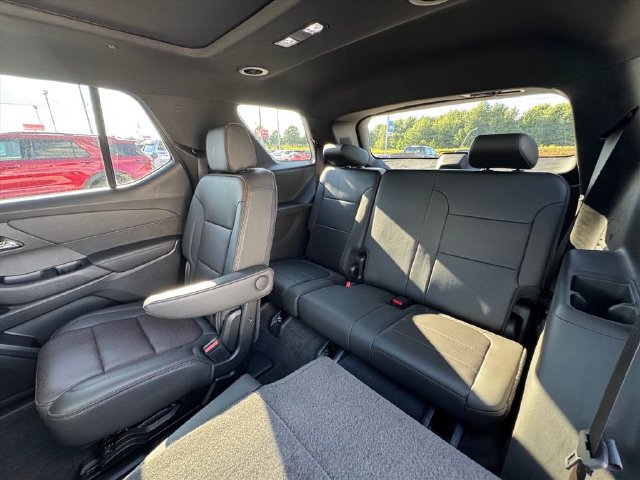 Used 2023 Chevrolet Traverse High Country w/ LPO, Floor Liner Package AWD/4WD image 13