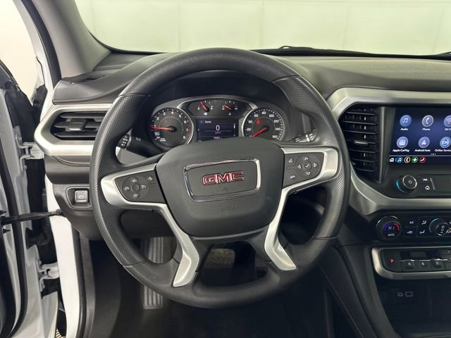 Used 2023 GMC Acadia SLE image 14