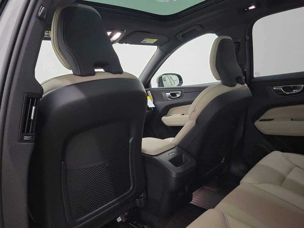 New 2026 Volvo XC60 B5 Plus w/ Protection Package Premier AWD/4WD image 14
