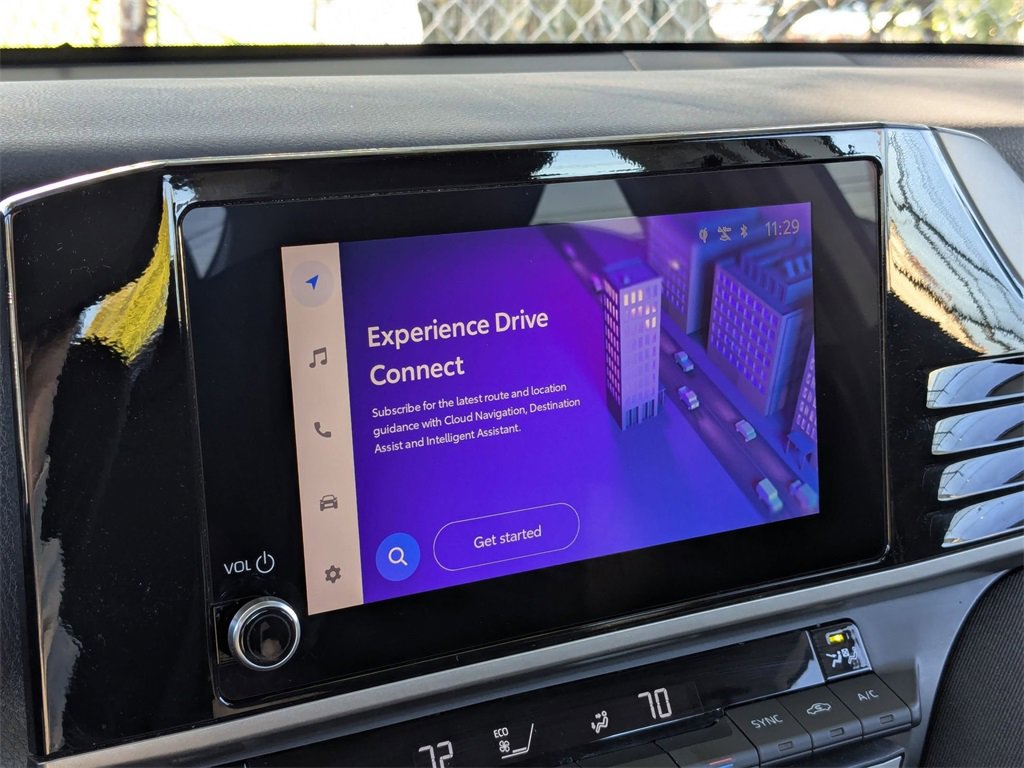 Used 2025 Toyota Camry SE image 20