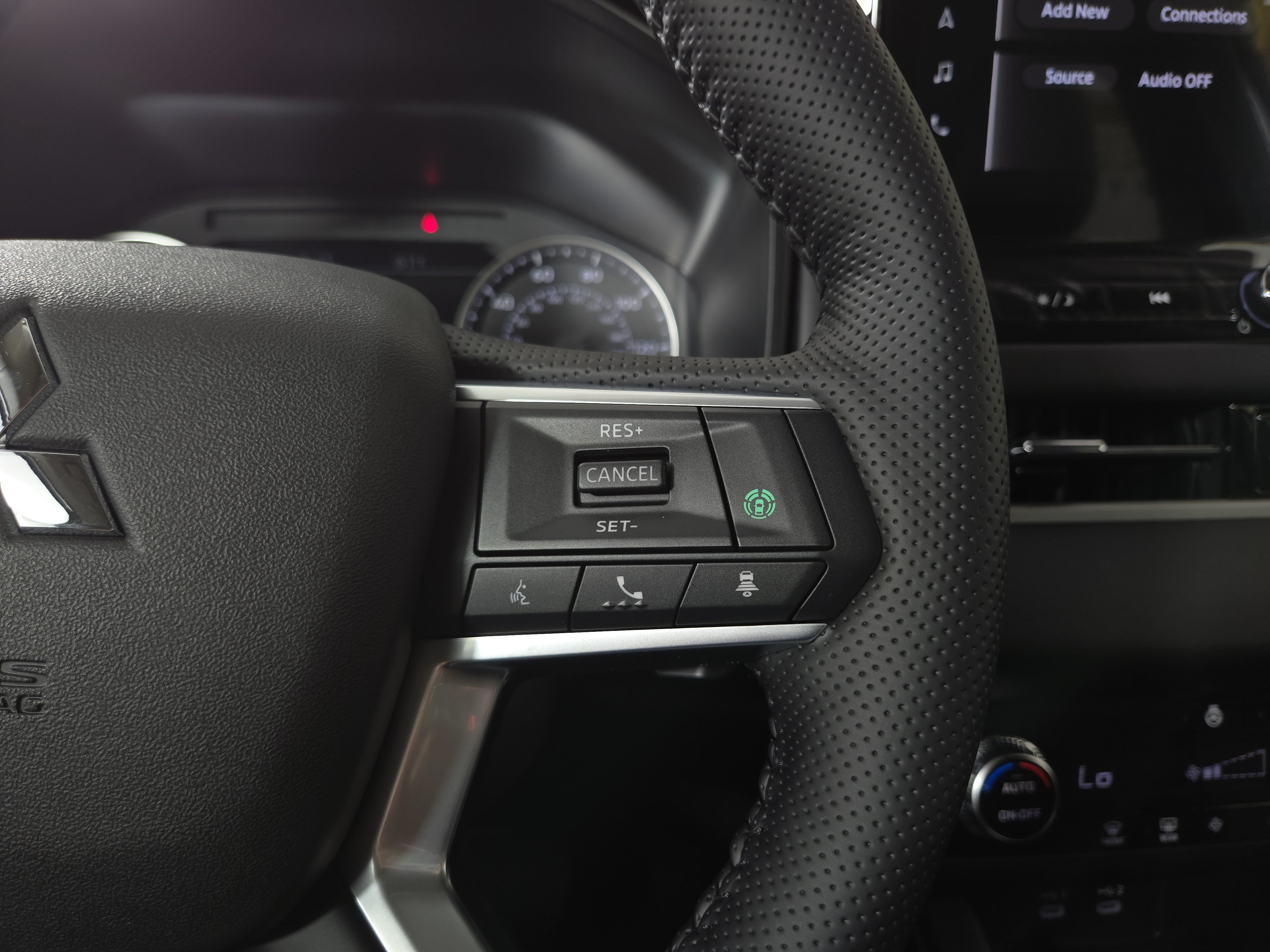 New 2026 Mitsubishi Outlander SE AWD/4WD image 16