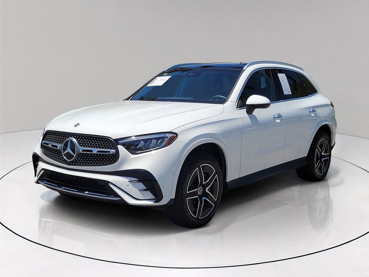 Certified 2024 Mercedes-Benz GLC 300 image 3
