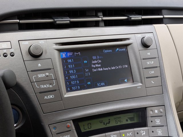 Used 2014 Toyota Prius Two image 12