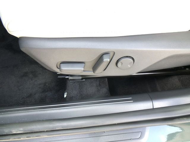 New 2025 Kia Niro EX image 12