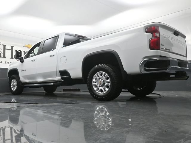 Used 2022 Chevrolet Silverado 2500 LT w/ Convenience Package AWD/4WD image 5