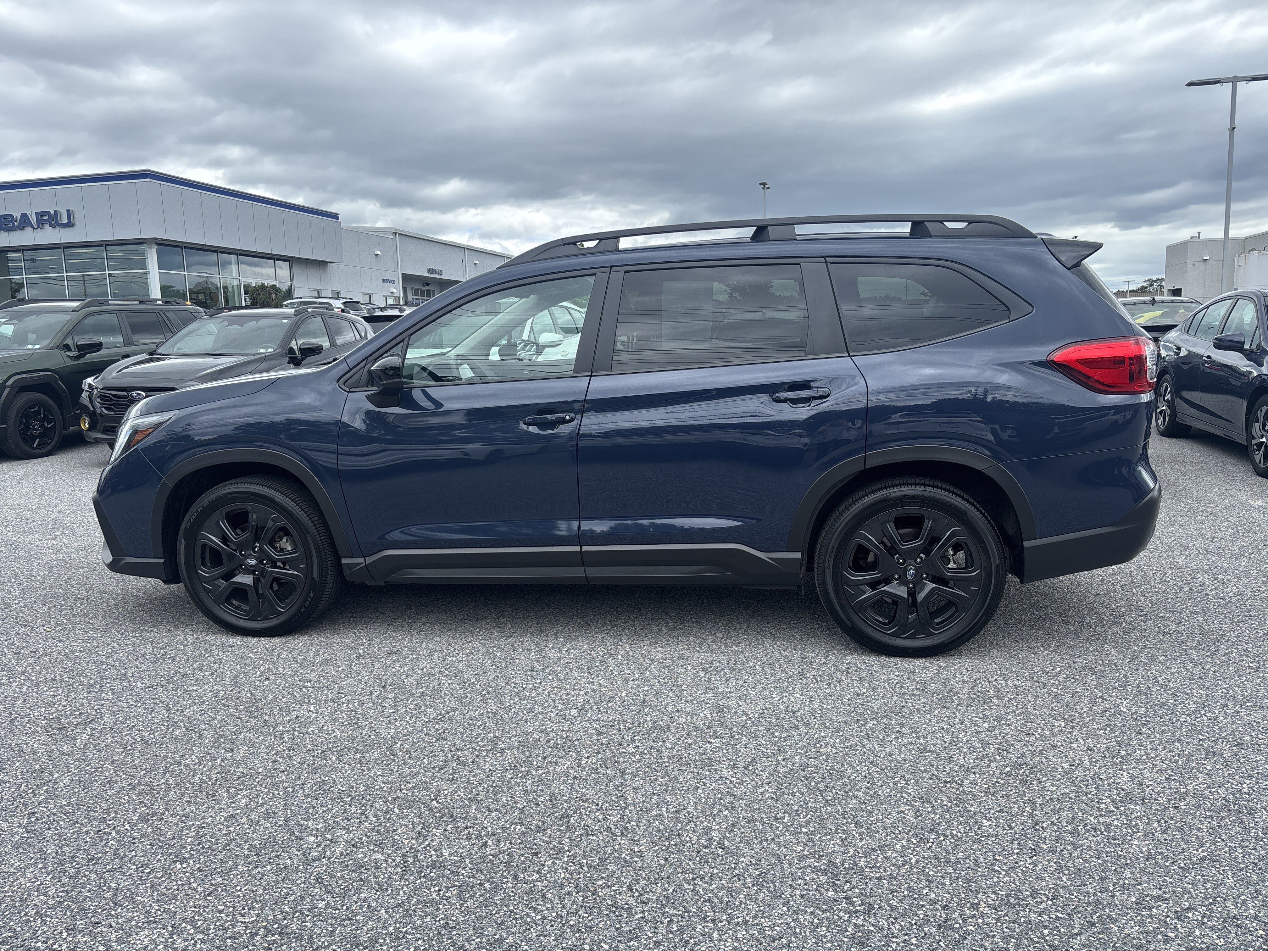 Used 2025 Subaru Ascent Onyx Edition AWD/4WD image 19