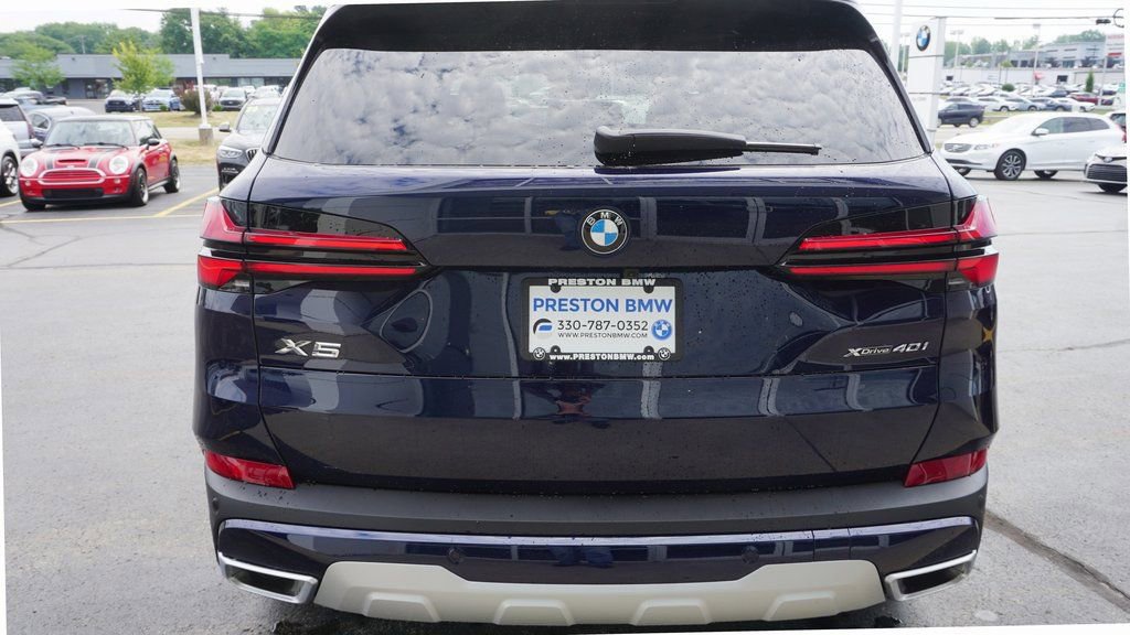 Used 2026 BMW X5 xDrive40i w/ Premium Package image 4