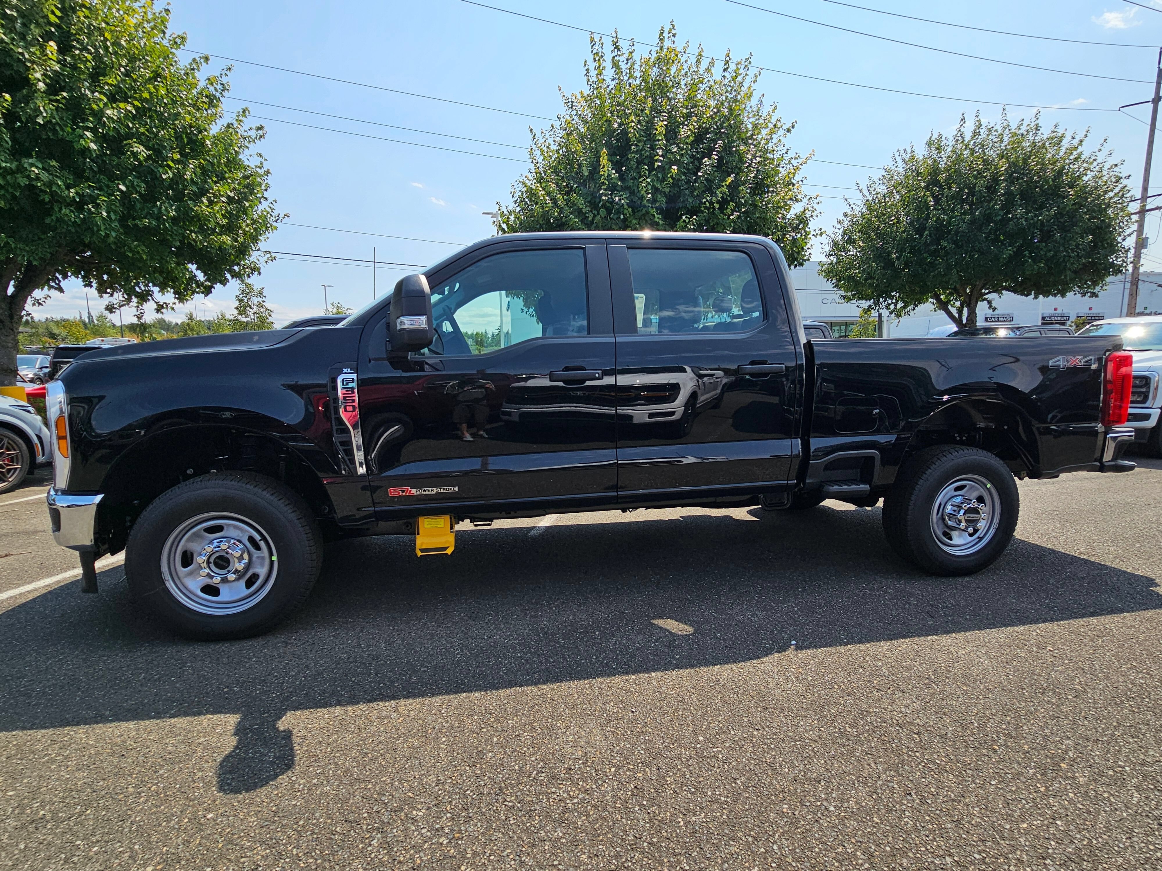 New 2026 Ford F350 XL w/ XL Chrome Package AWD/4WD image 8