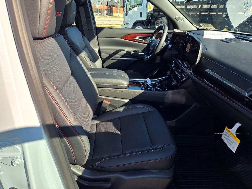 New 2026 Chevrolet Traverse Z71 w/ Enhanced Driving Package image 4