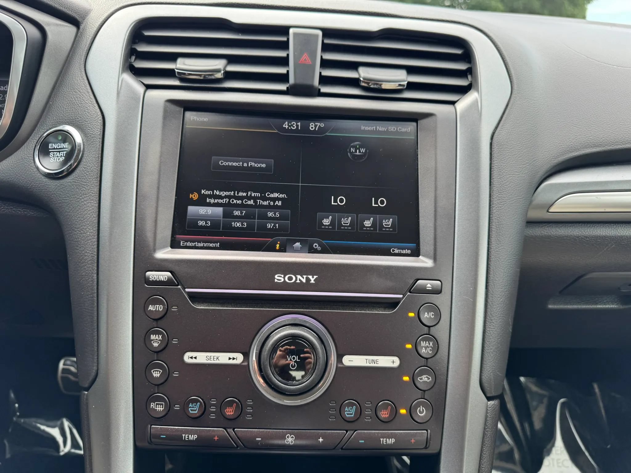 Used 2016 Ford Fusion Titanium FWD image 15