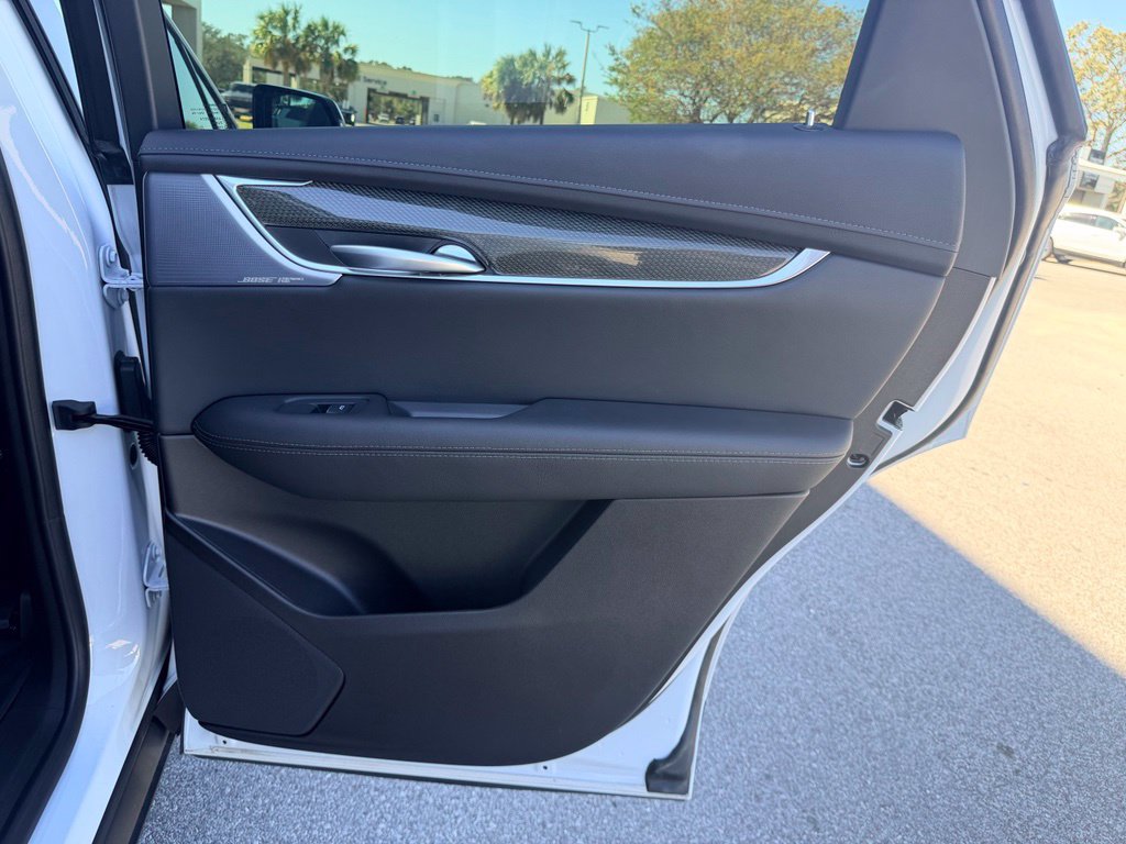 New 2026 Cadillac XT5 Sportv w/ LPO, Floor Liner Package AWD/4WD image 34