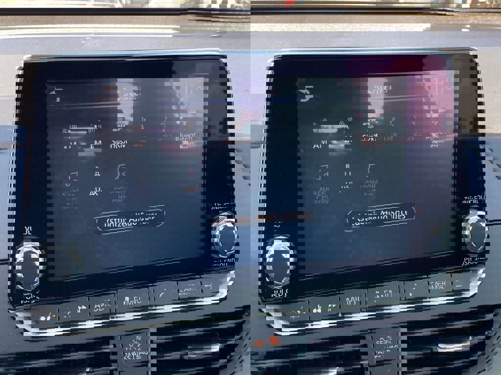 Used 2025 Nissan Altima 2.5 SV image 17