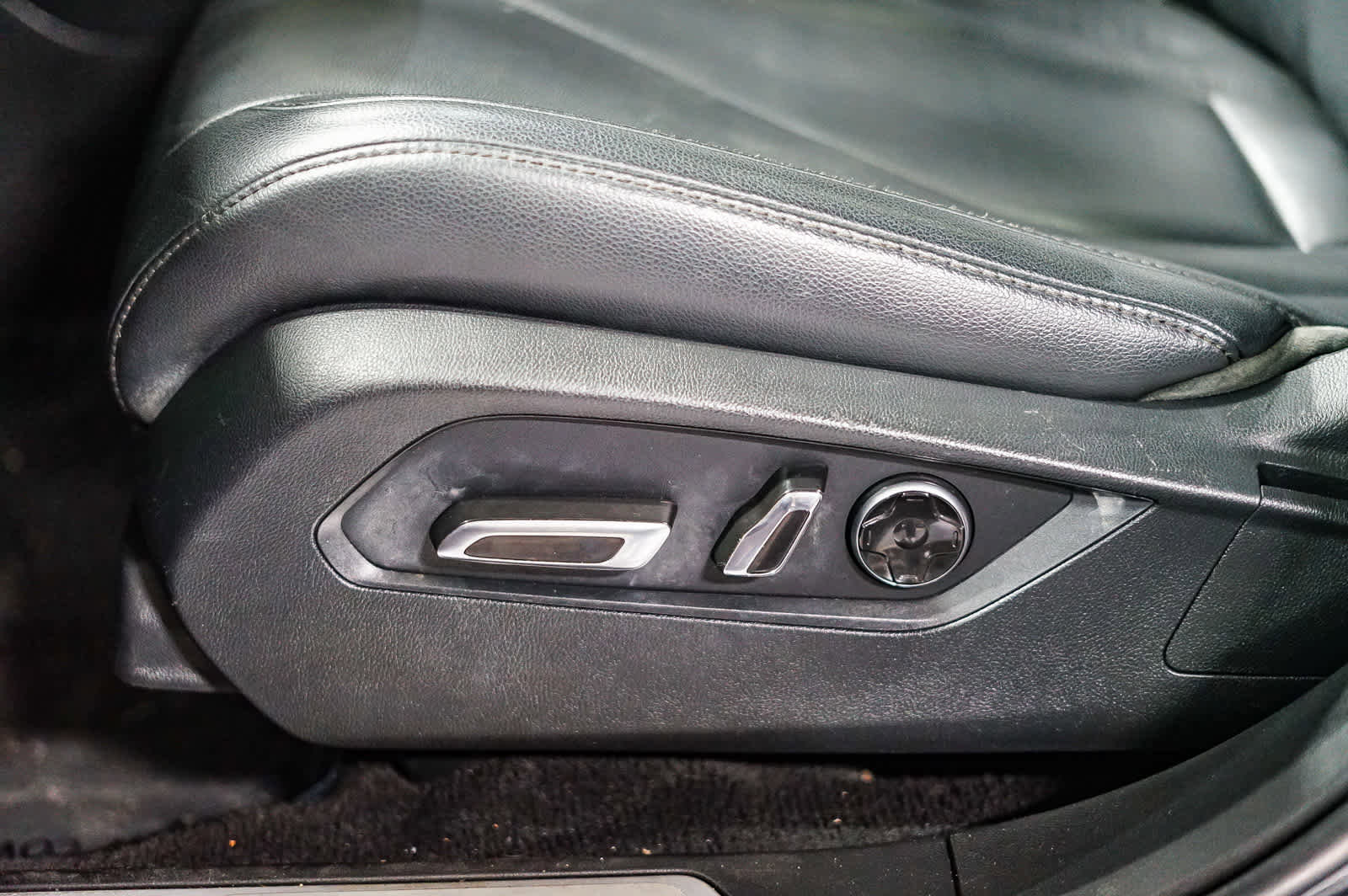 Used 2020 Acura RDX image 24