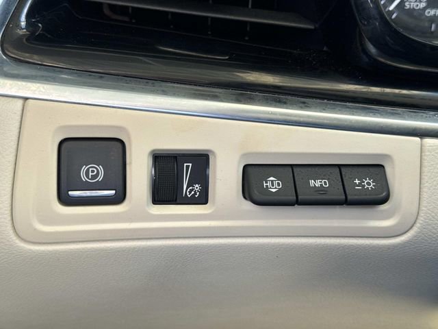 Used 2023 Cadillac XT6 Premium Luxury w/ Technology Package image 21