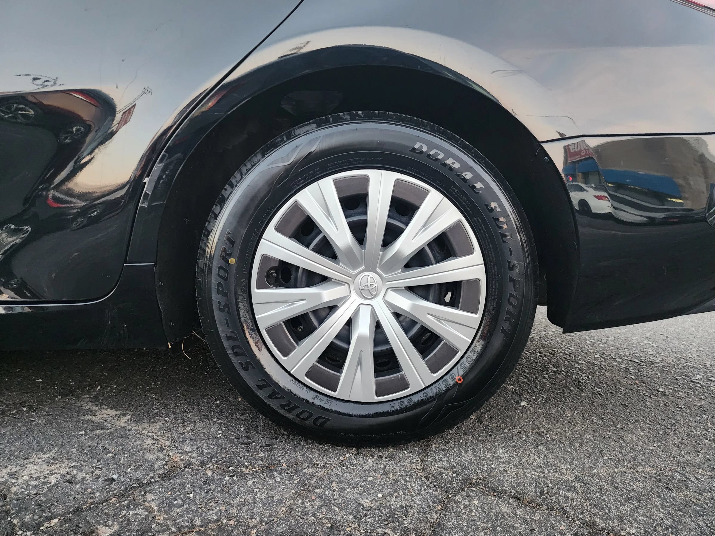 Used 2022 Toyota Camry LE FWD image 19