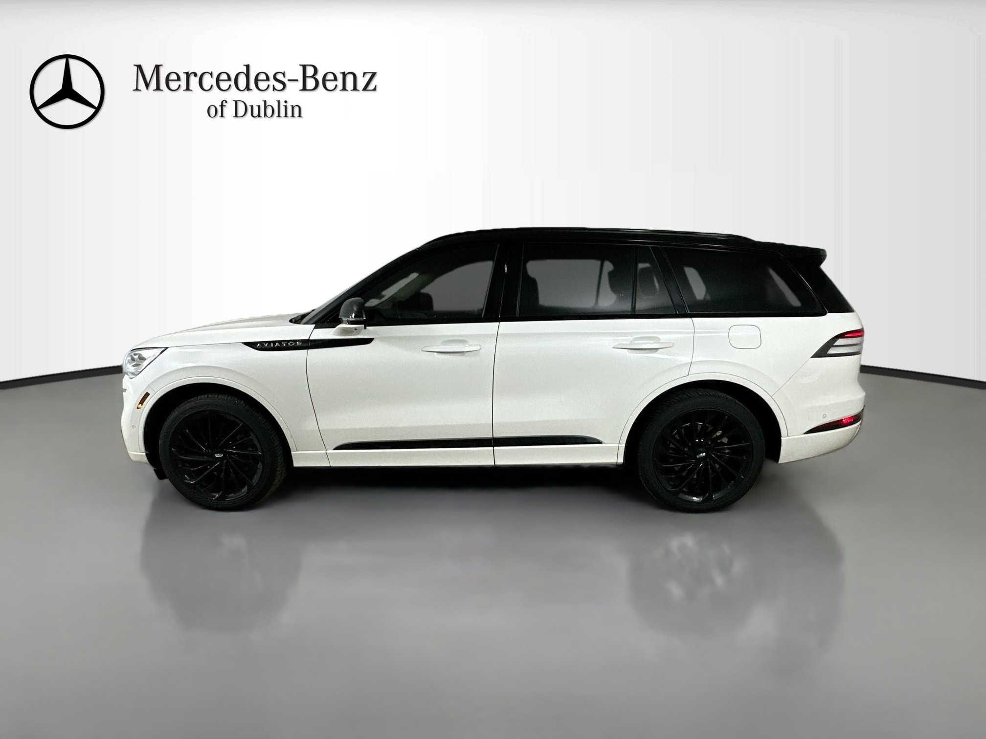 Used 2023 Lincoln Aviator Reserve w/ Equipment Group 201A AWD/4WD image 5