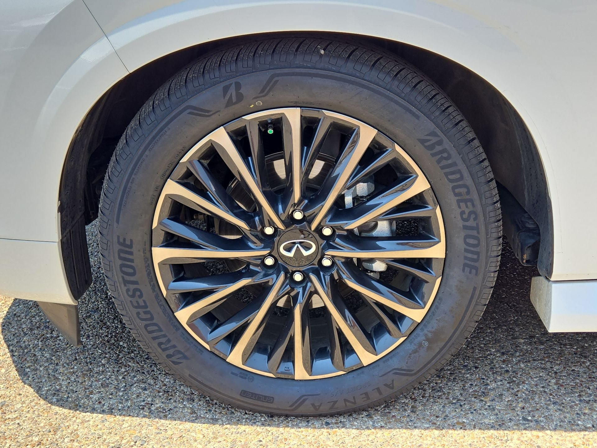 Used 2025 INFINITI QX80 Autograph AWD/4WD image 11