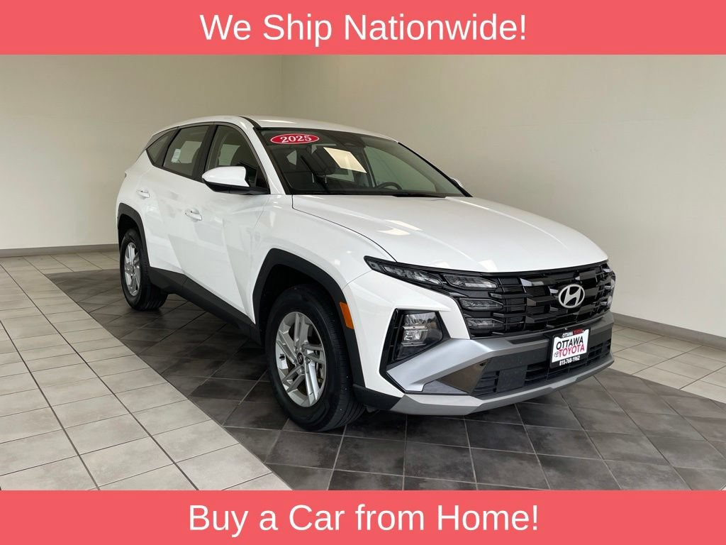 Used 2025 Hyundai Tucson SE AWD/4WD image 1