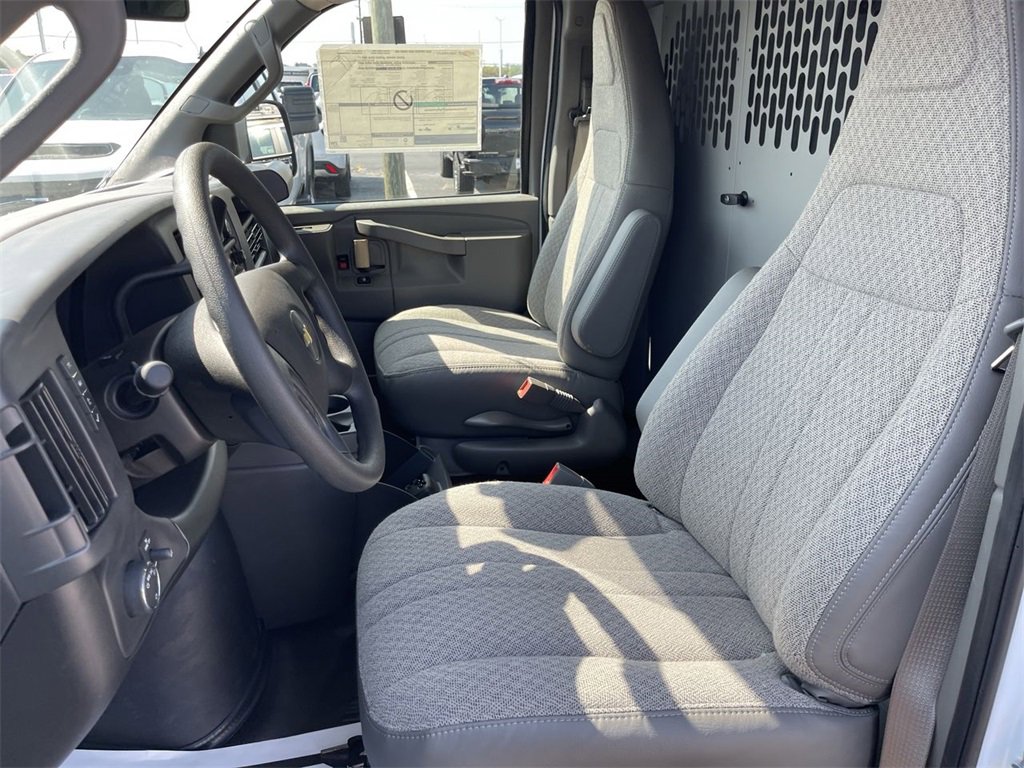 New 2025 Chevrolet Express 2500 w/ Driver Convenience Package image 7