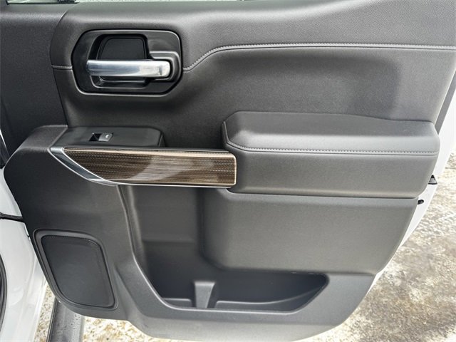 Used 2022 Chevrolet Silverado 1500 LT Trail Boss w/ Convenience Package II image 16